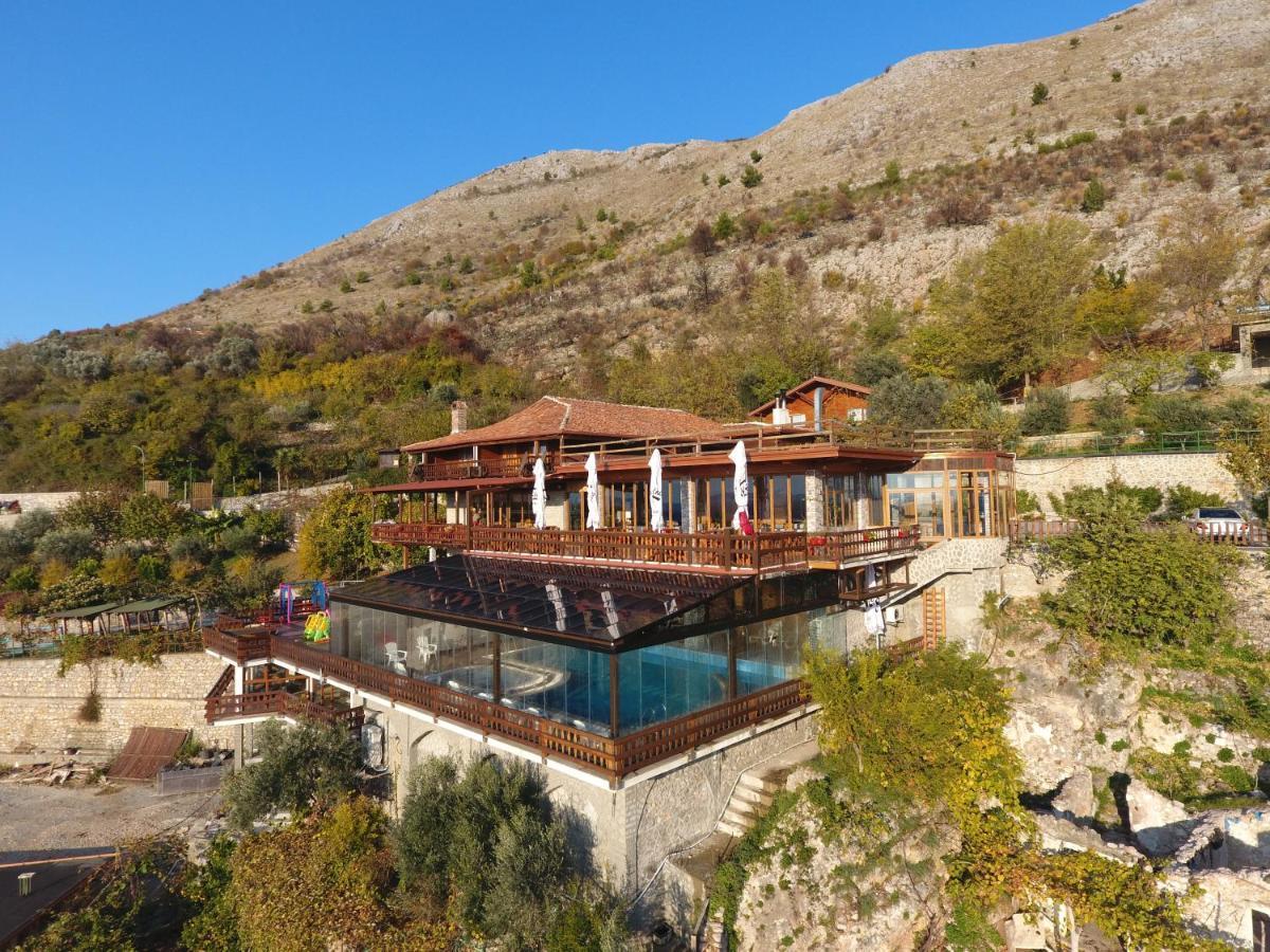 Hotel Wooden House Canaj Exteriér fotografie