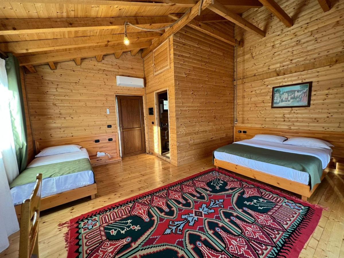 Hotel Wooden House Canaj Exteriér fotografie